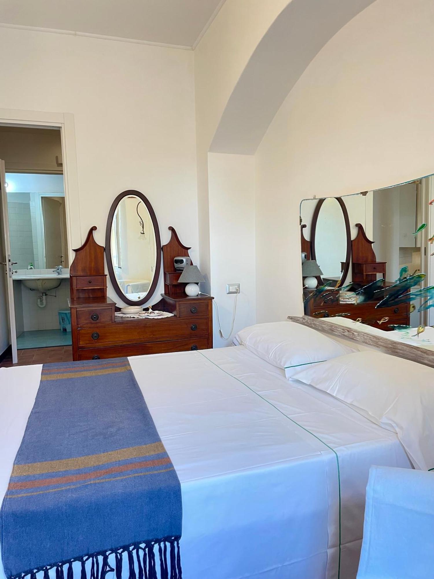 Camere Francesca เวอนาซซา ภายนอก รูปภาพ